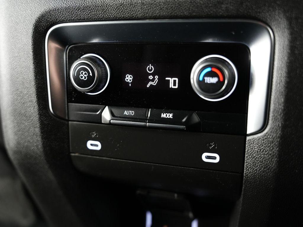 Chevrolet Tahoe 4WD 4dr Z71 2022