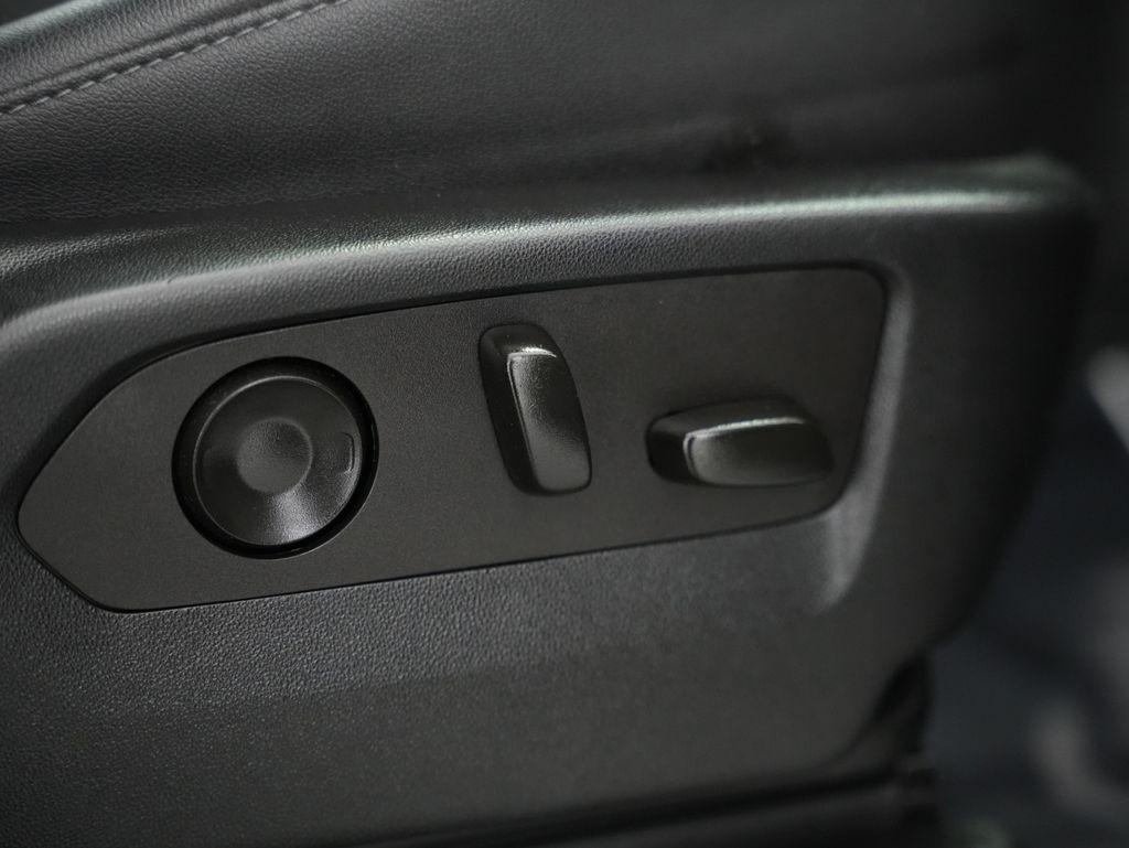 Chevrolet Tahoe 4WD 4dr Z71 2022