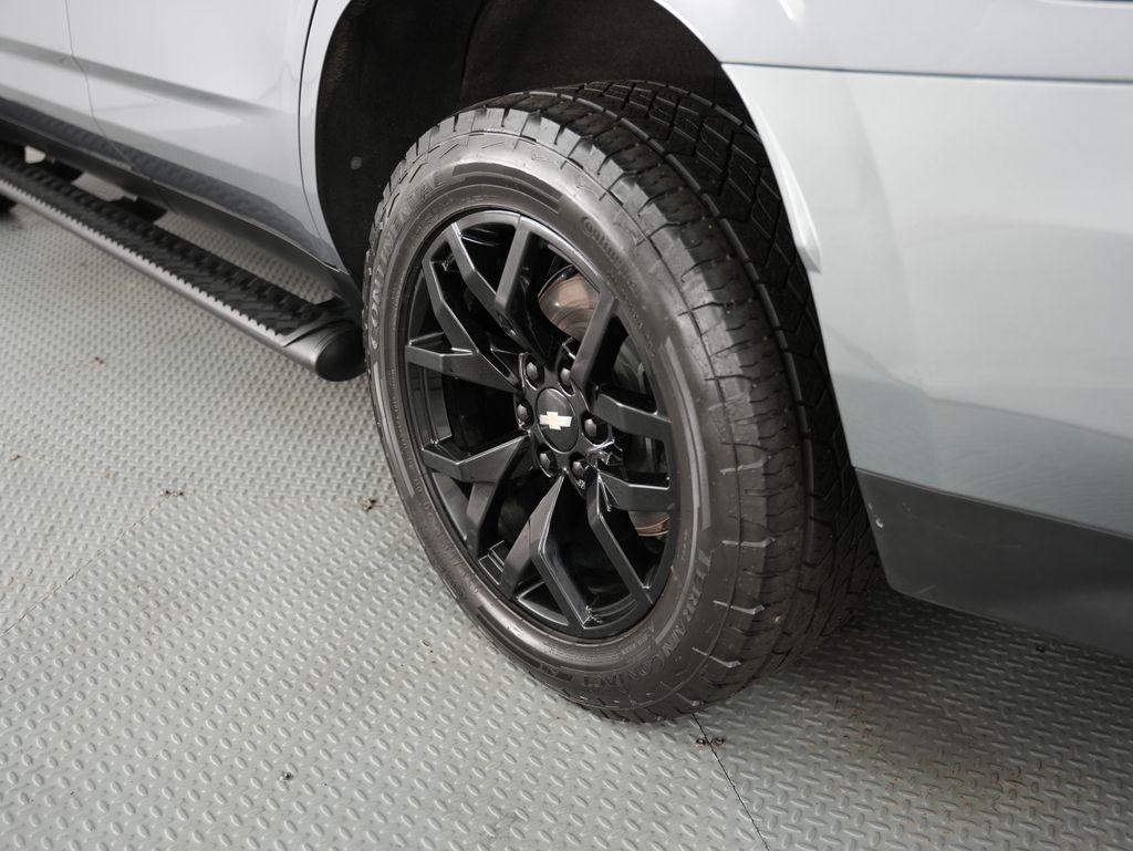 Chevrolet Tahoe 4WD 4dr Z71 2022