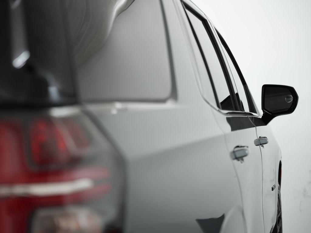 Chevrolet Tahoe 4WD 4dr Z71 2022