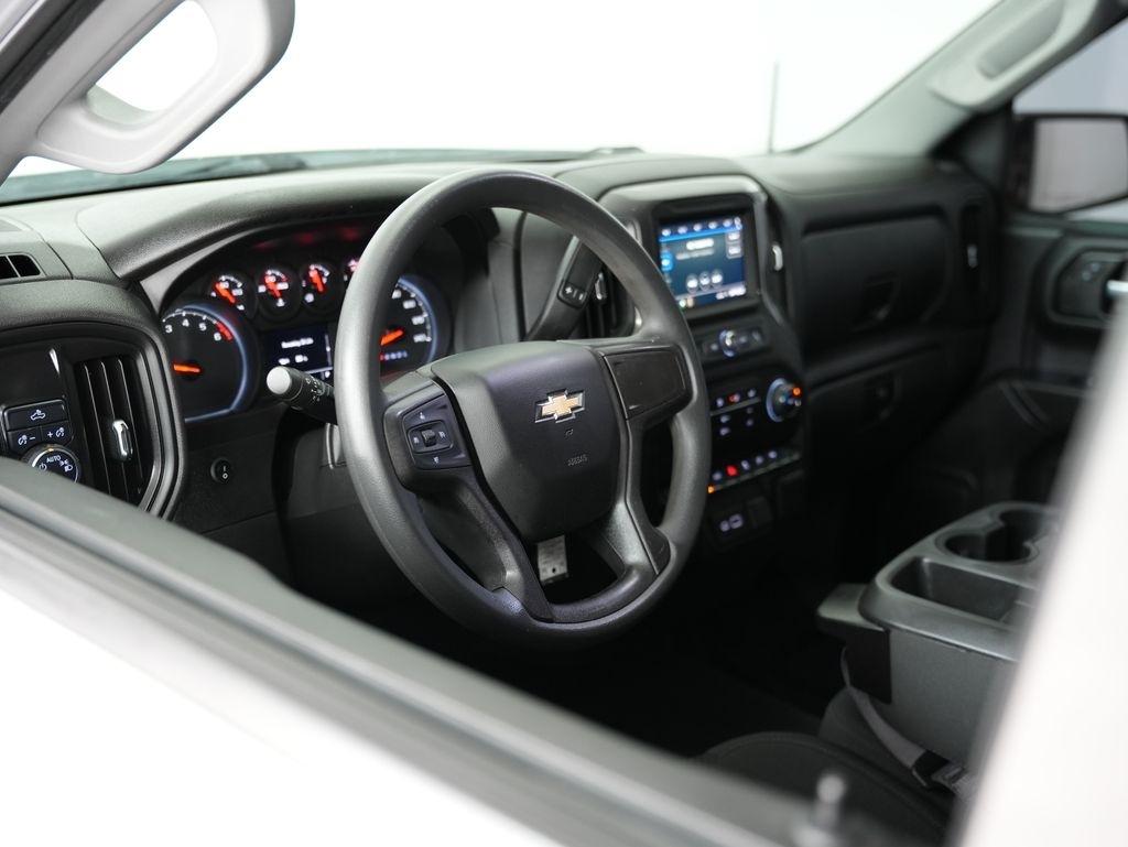 Chevrolet Silverado 1500 2WD Crew Cab 147" Custom 2021