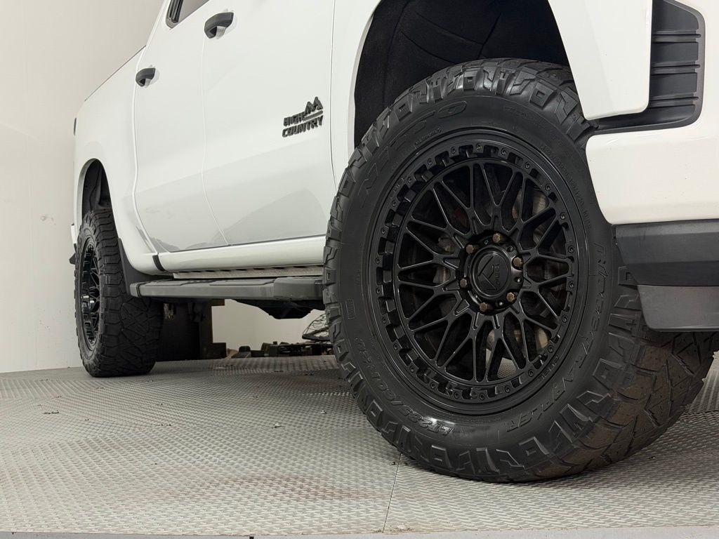 Chevrolet Silverado 1500 2WD Crew Cab 147" Custom 2021