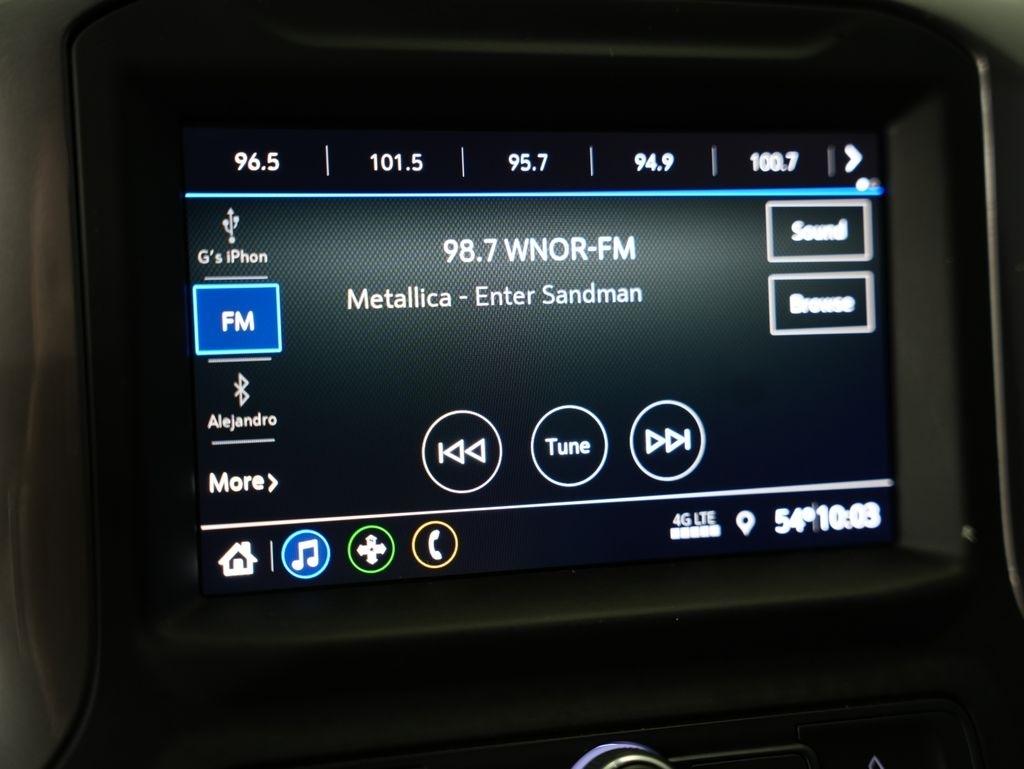 Chevrolet Silverado 1500 2WD Crew Cab 147" Custom 2021