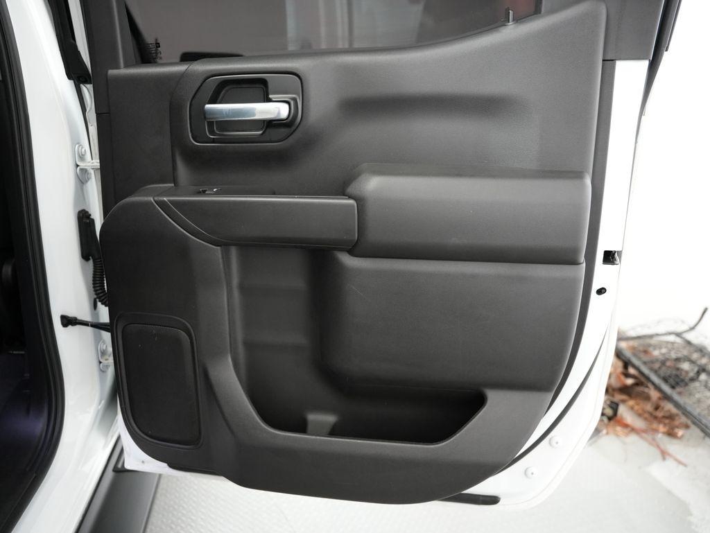 Chevrolet Silverado 1500 2WD Crew Cab 147" Custom 2021