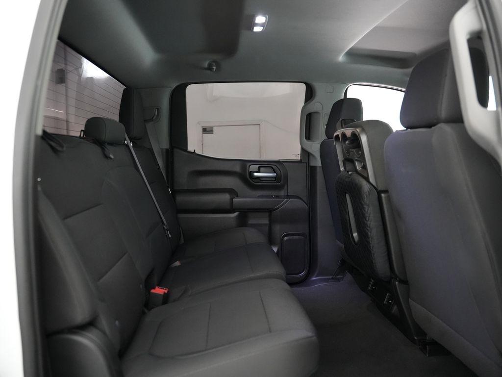 Chevrolet Silverado 1500 2WD Crew Cab 147" Custom 2021