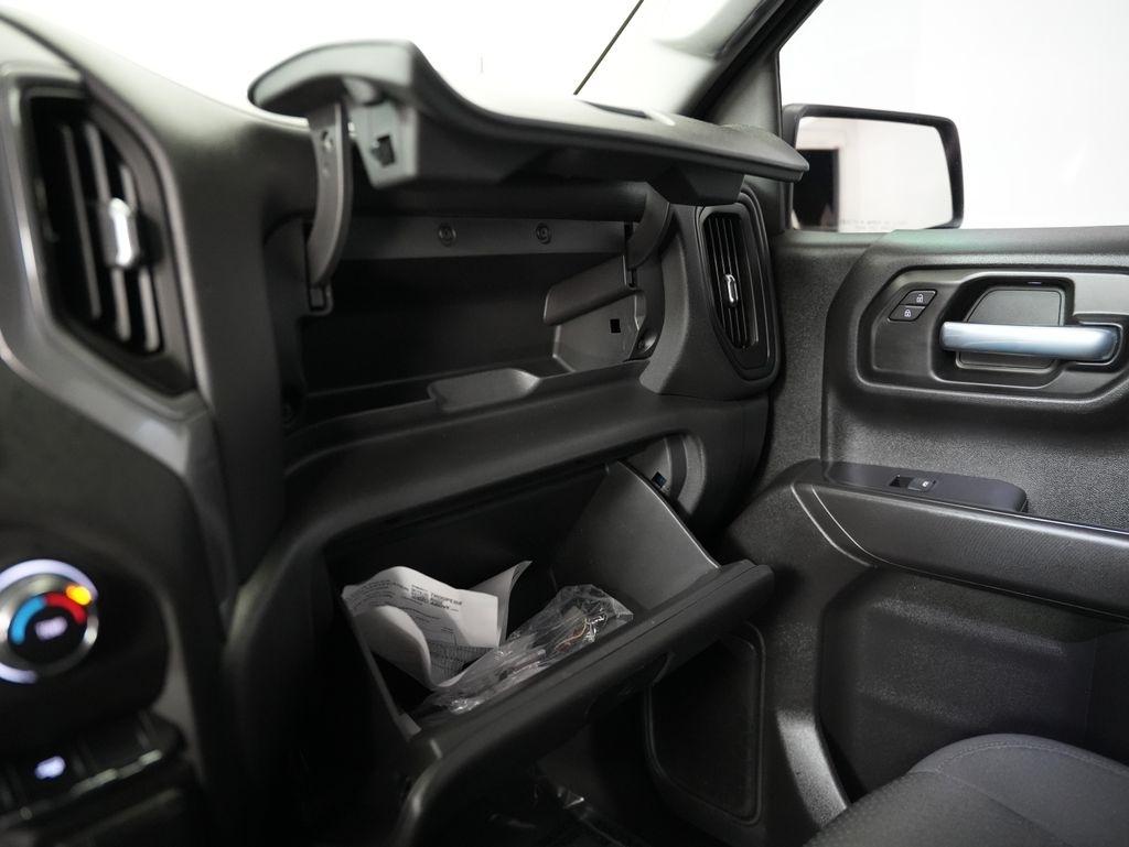 Chevrolet Silverado 1500 2WD Crew Cab 147" Custom 2021