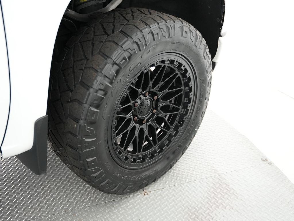 Chevrolet Silverado 1500 2WD Crew Cab 147" Custom 2021