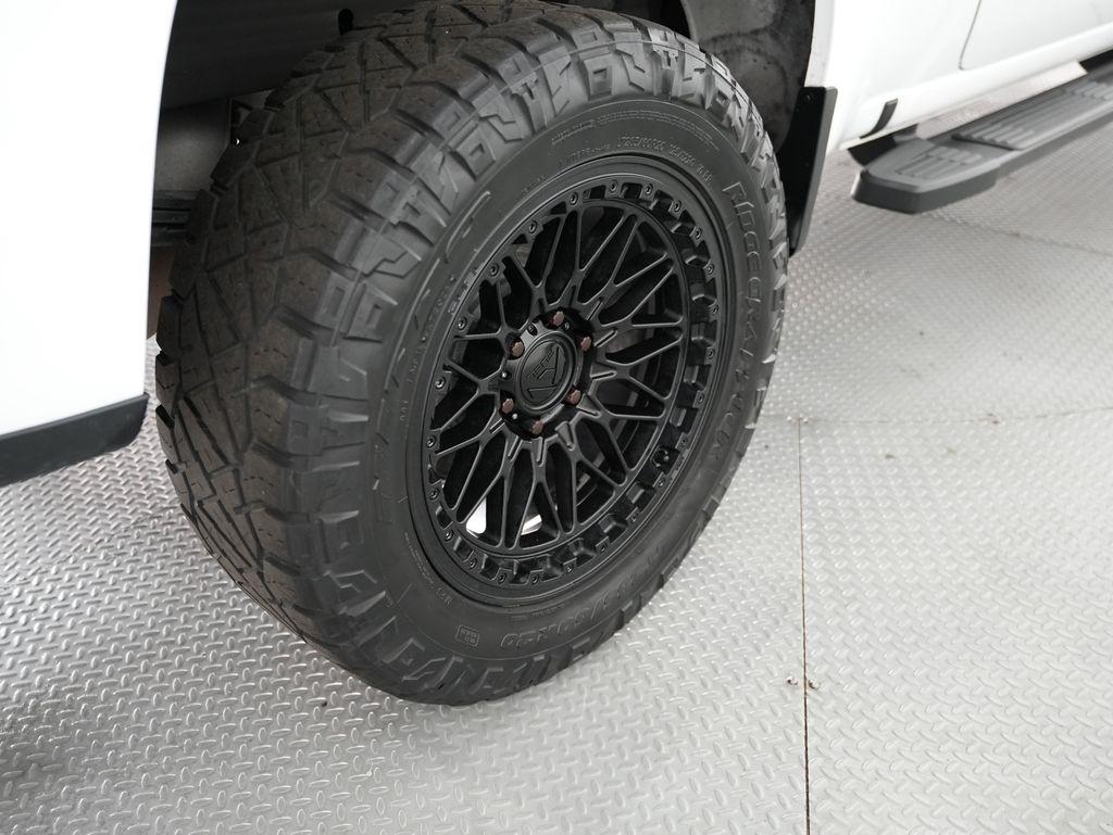 Chevrolet Silverado 1500 2WD Crew Cab 147" Custom 2021