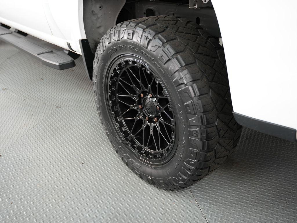 Chevrolet Silverado 1500 2WD Crew Cab 147" Custom 2021