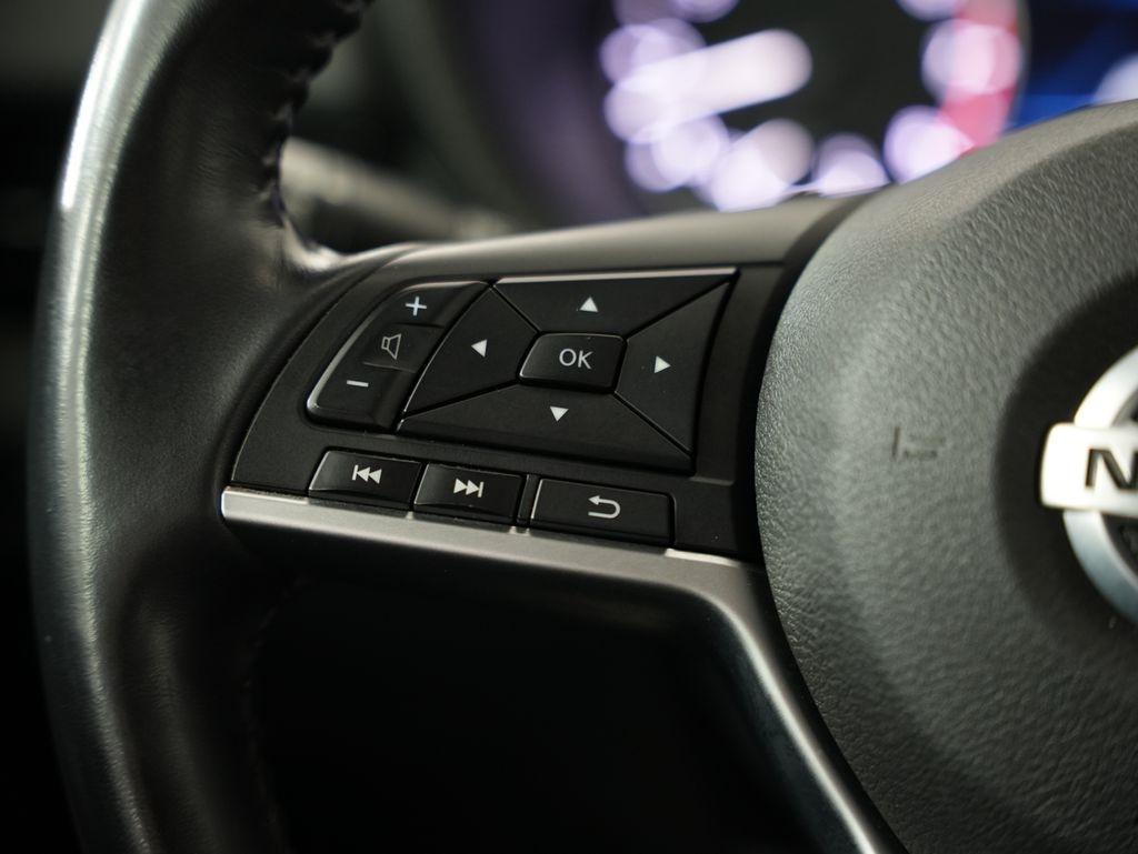 Nissan Sentra SV CVT 2020