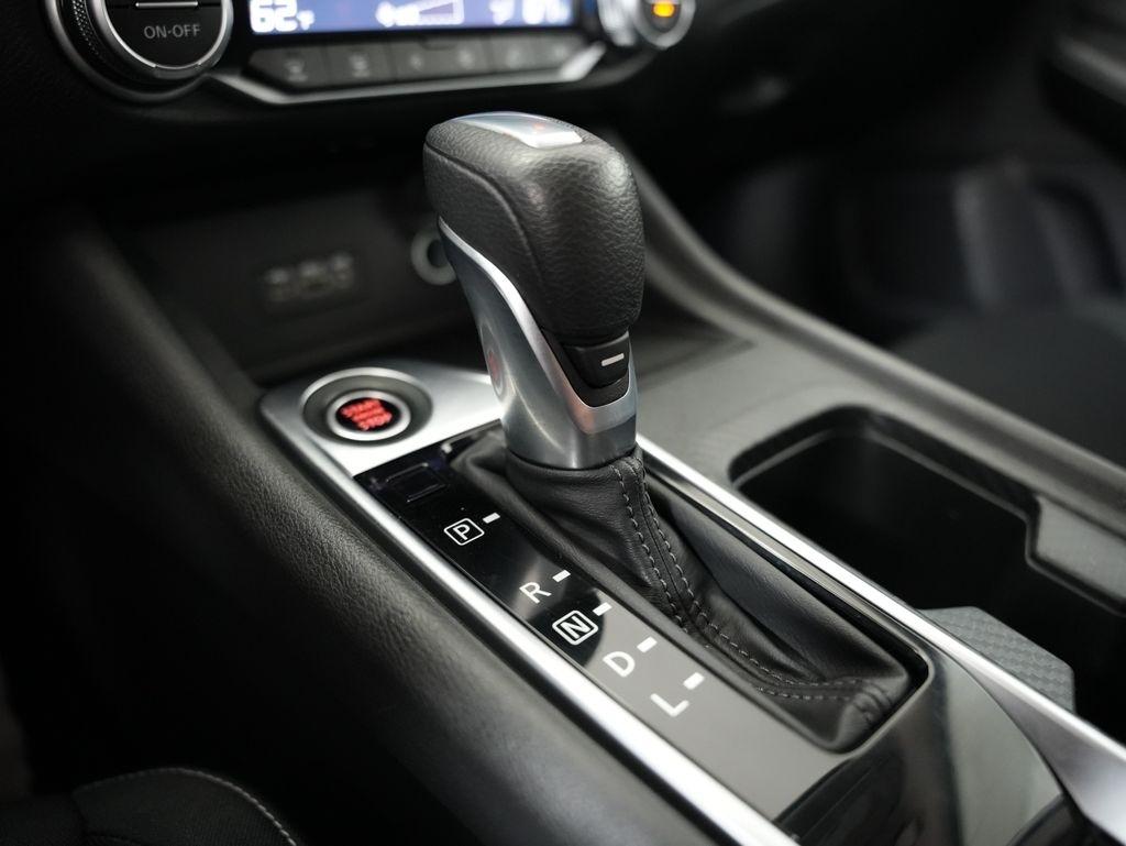 Nissan Sentra SV CVT 2020