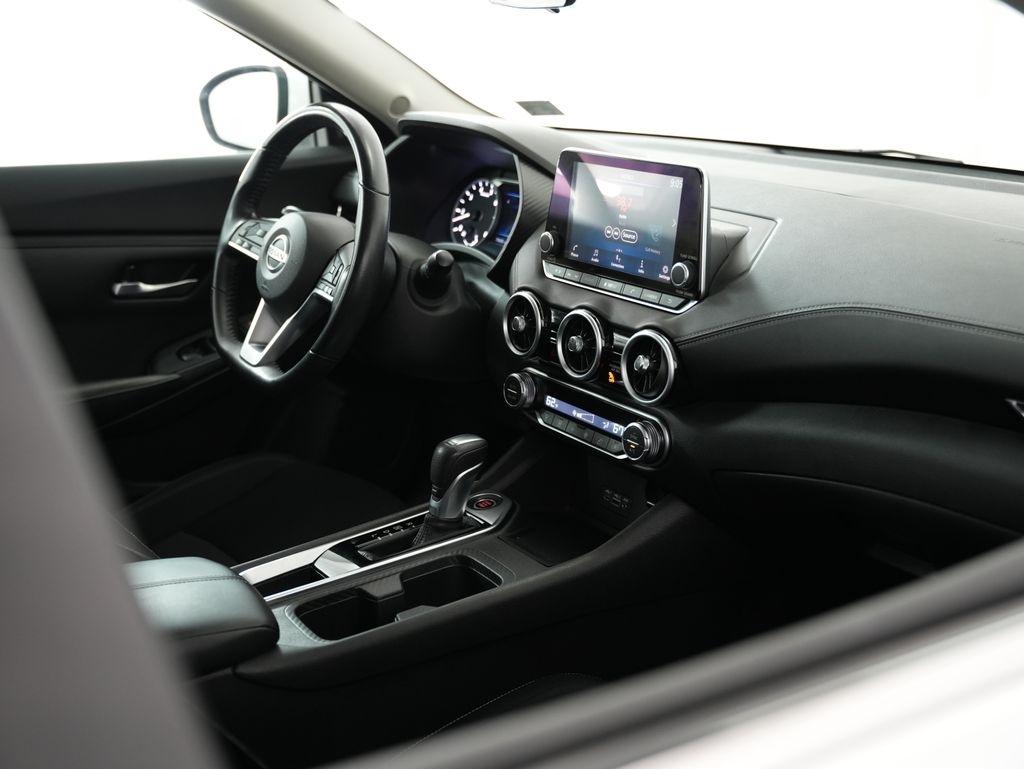 Nissan Sentra SV CVT 2020