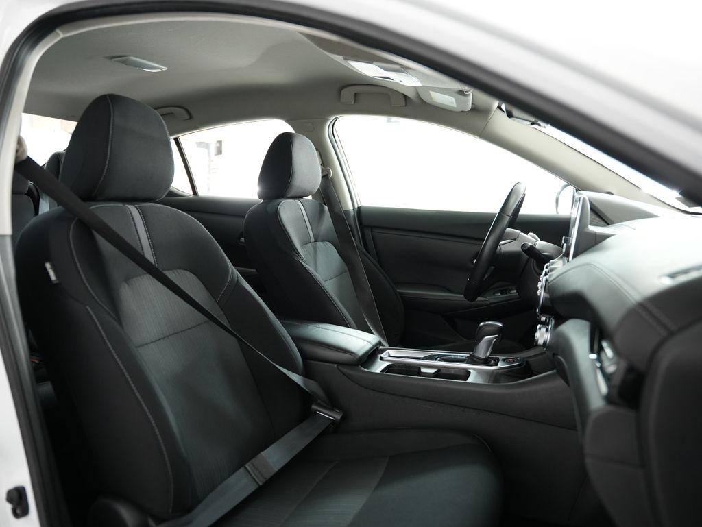 Nissan Sentra SV CVT 2020