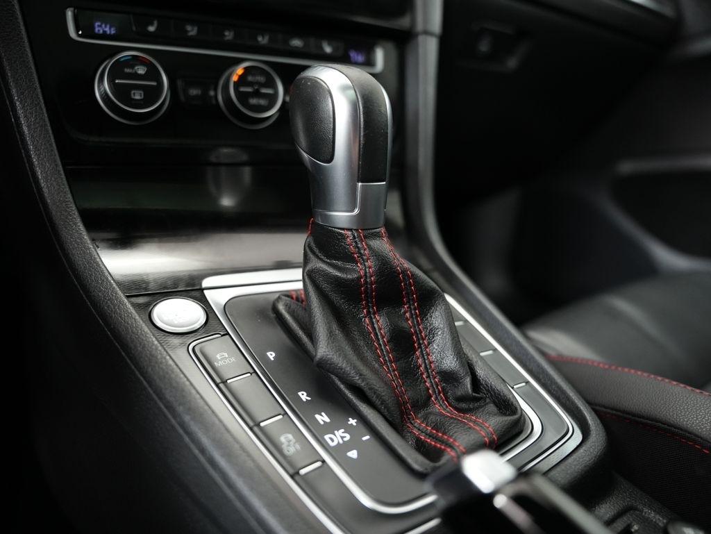 Volkswagen Golf GTI 4dr HB DSG Autobahn 2015