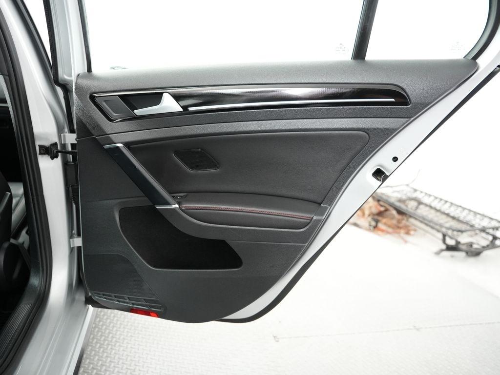 Volkswagen Golf GTI 4dr HB DSG Autobahn 2015