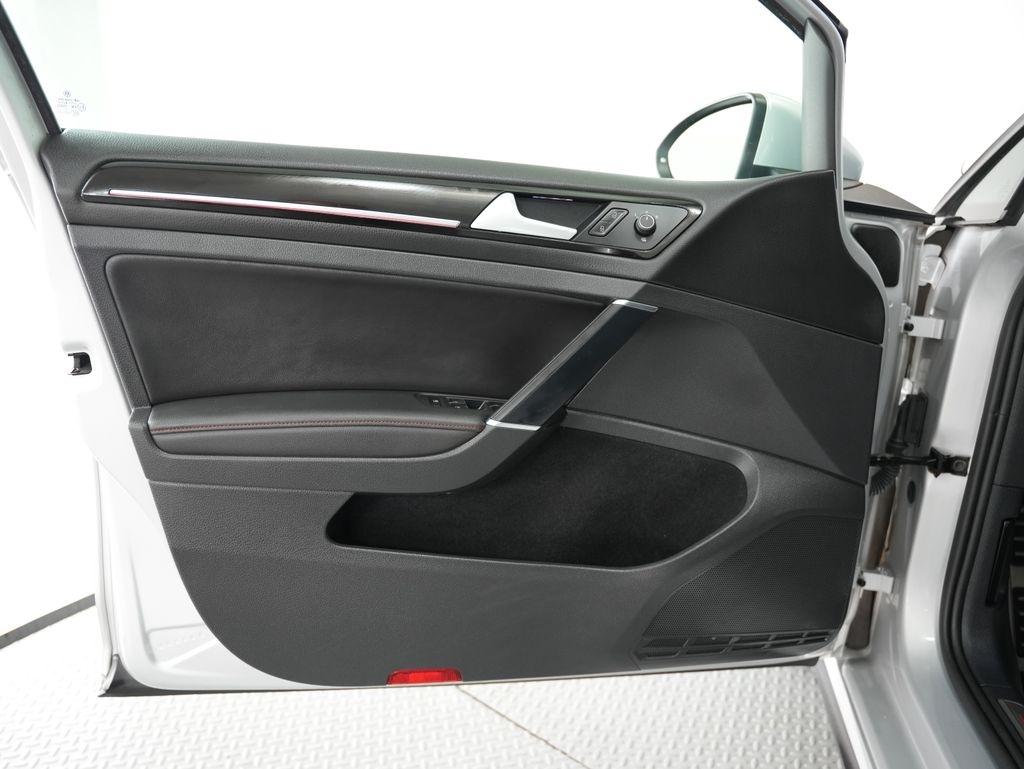 Volkswagen Golf GTI 4dr HB DSG Autobahn 2015