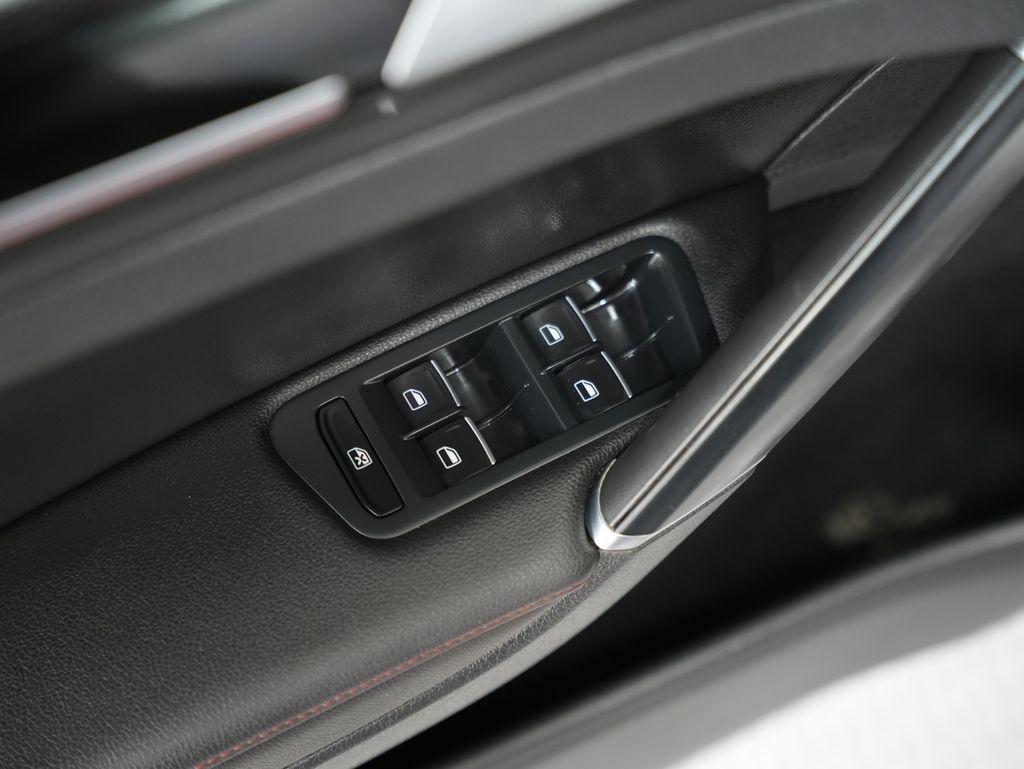 Volkswagen Golf GTI 4dr HB DSG Autobahn 2015