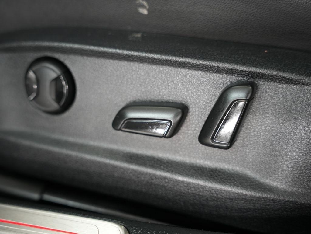 Volkswagen Golf GTI 4dr HB DSG Autobahn 2015