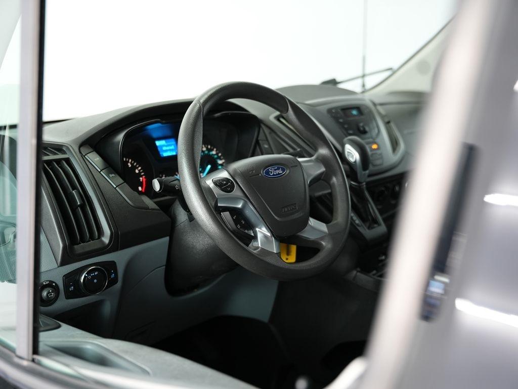 Ford Transit Van T-250 148" Med Rf 9000 GVWR Sliding RH Dr 2018