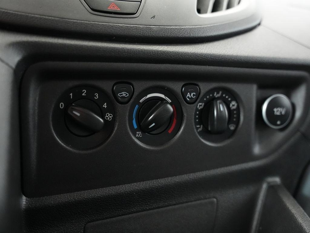 Ford Transit Van T-250 148" Med Rf 9000 GVWR Sliding RH Dr 2018