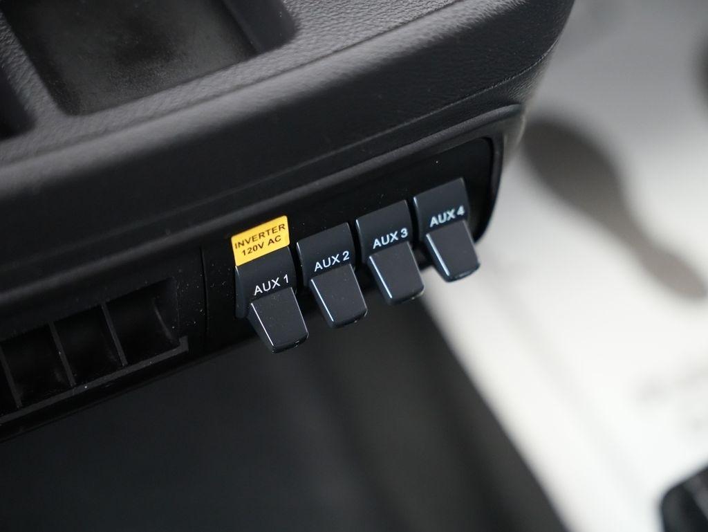 Ford Transit Van T-250 148" Med Rf 9000 GVWR Sliding RH Dr 2018