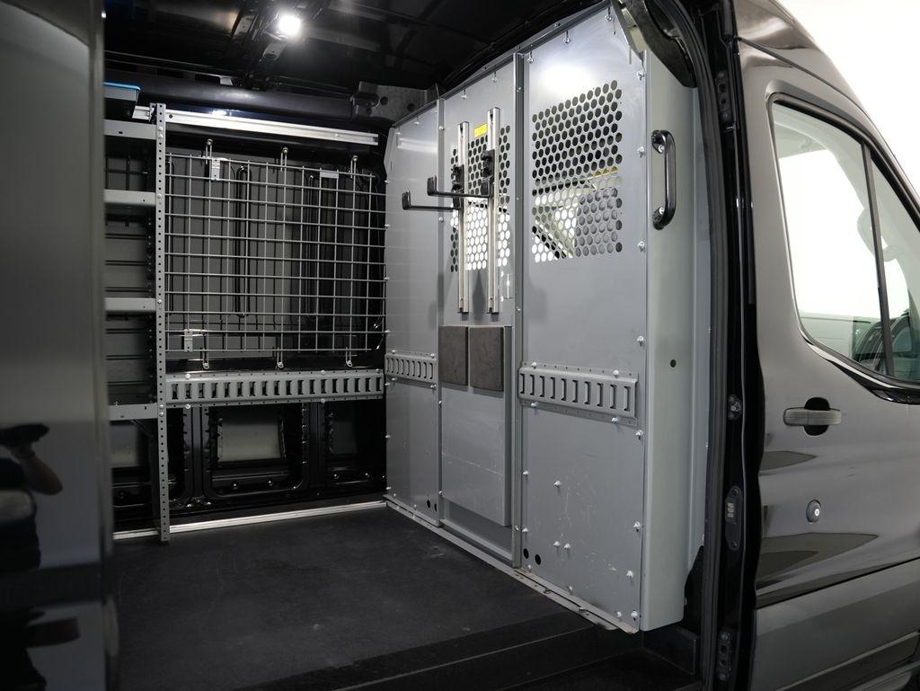 Ford Transit Van T-250 148" Med Rf 9000 GVWR Sliding RH Dr 2018