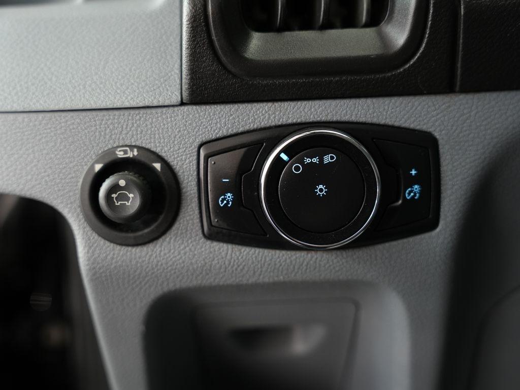 Ford Transit Van T-250 148" Med Rf 9000 GVWR Sliding RH Dr 2018