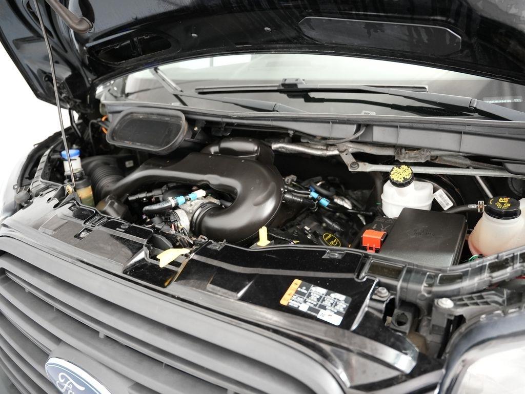 Ford Transit Van T-250 148" Med Rf 9000 GVWR Sliding RH Dr 2018