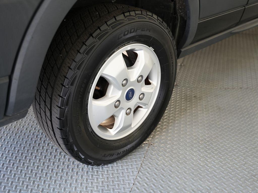 Ford Transit Van T-250 148" Med Rf 9000 GVWR Sliding RH Dr 2018