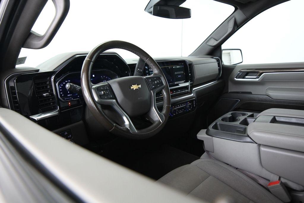 Chevrolet Silverado 1500 4WD Crew Cab 147" LT w/1LT 2023