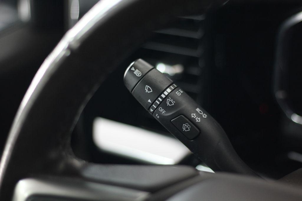 Chevrolet Silverado 1500 4WD Crew Cab 147" LT w/1LT 2023