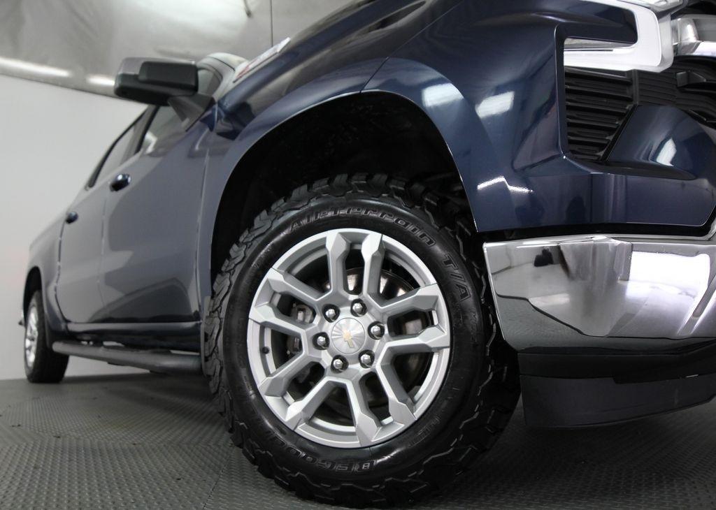 Chevrolet Silverado 1500 4WD Crew Cab 147" LT w/1LT 2023