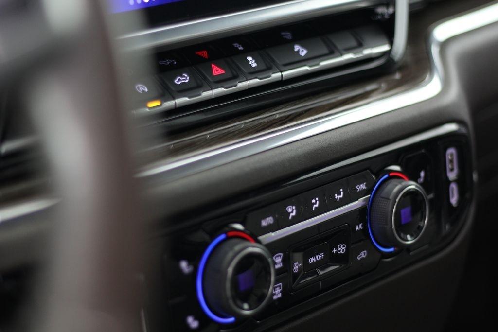 Chevrolet Silverado 1500 4WD Crew Cab 147" LT w/1LT 2023