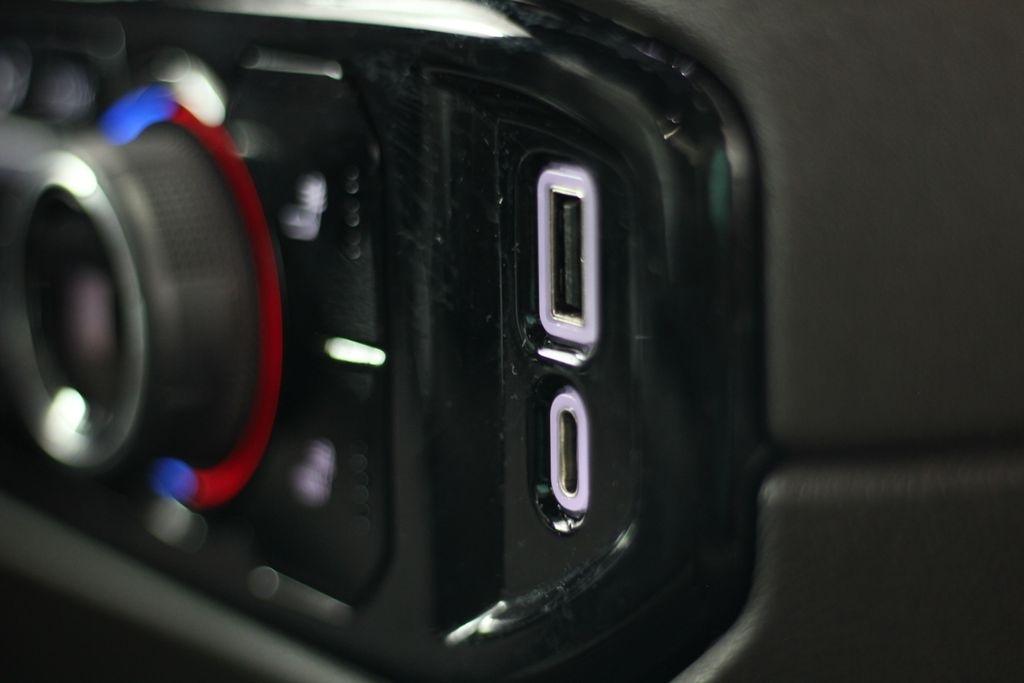 Chevrolet Silverado 1500 4WD Crew Cab 147" LT w/1LT 2023