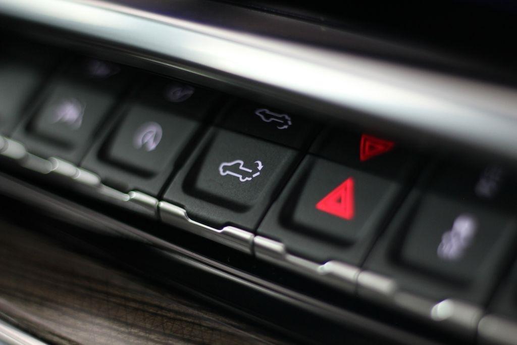 Chevrolet Silverado 1500 4WD Crew Cab 147" LT w/1LT 2023