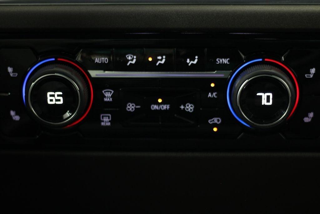 Chevrolet Silverado 1500 4WD Crew Cab 147" LT w/1LT 2023