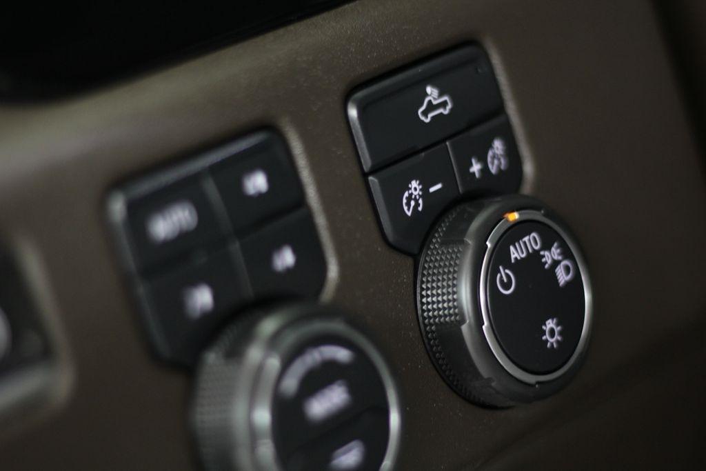 Chevrolet Silverado 1500 4WD Crew Cab 147" LT w/1LT 2023