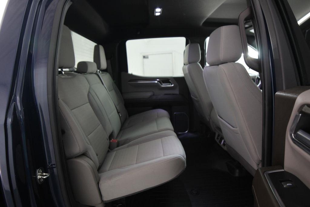 Chevrolet Silverado 1500 4WD Crew Cab 147" LT w/1LT 2023