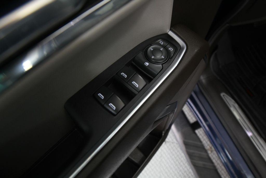 Chevrolet Silverado 1500 4WD Crew Cab 147" LT w/1LT 2023