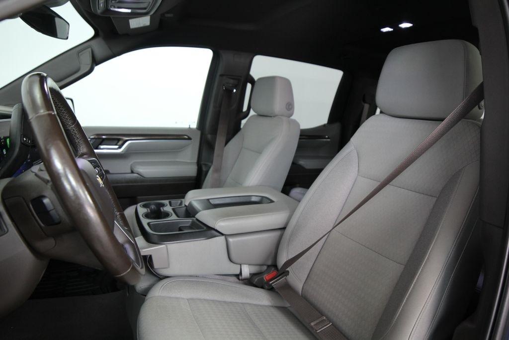 Chevrolet Silverado 1500 4WD Crew Cab 147" LT w/1LT 2023