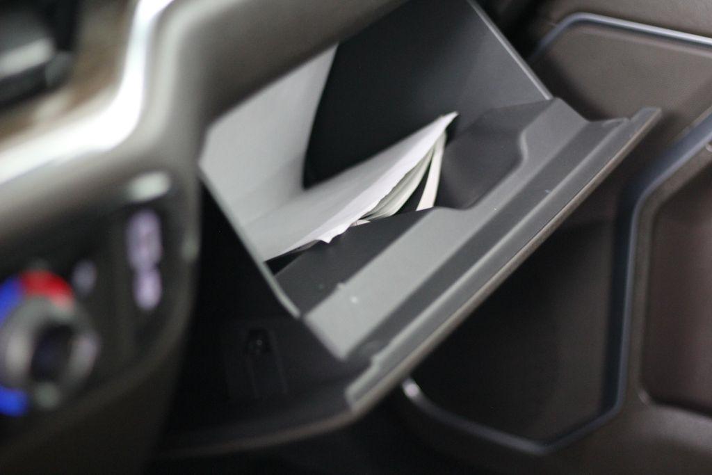 Chevrolet Silverado 1500 4WD Crew Cab 147" LT w/1LT 2023