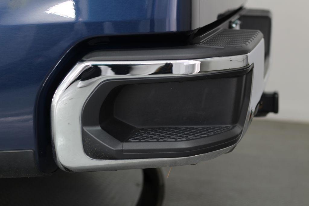 Chevrolet Silverado 1500 4WD Crew Cab 147" LT w/1LT 2023