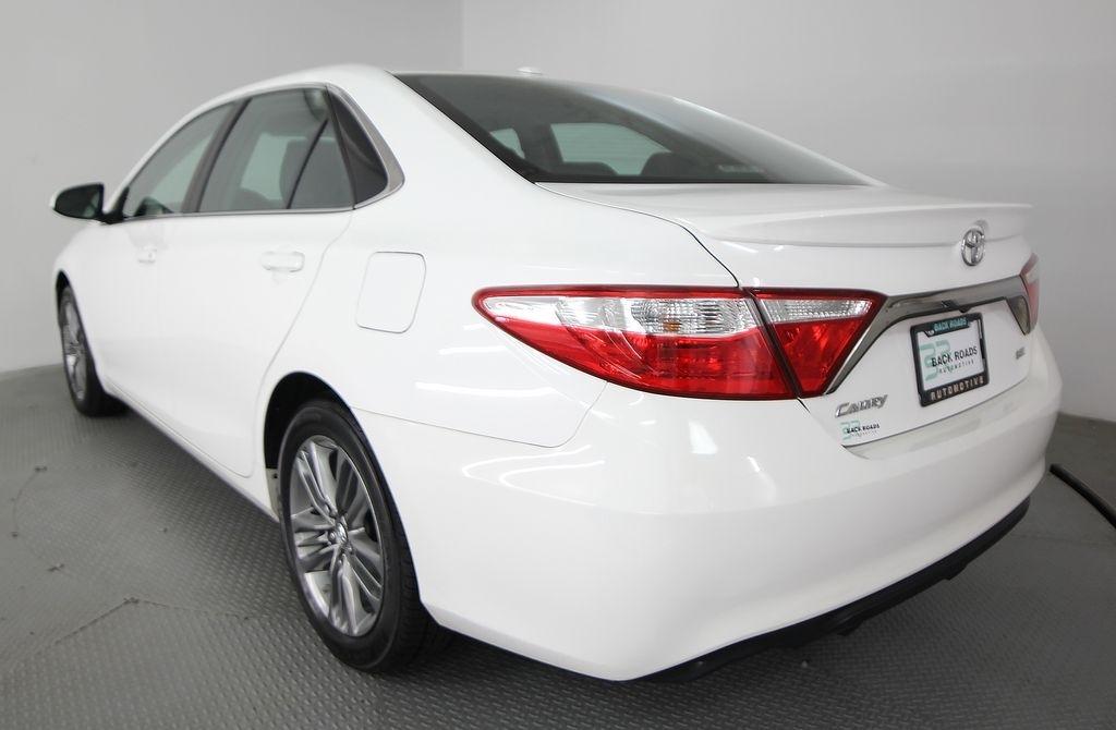 Toyota Camry XLE Auto (Natl) 2017