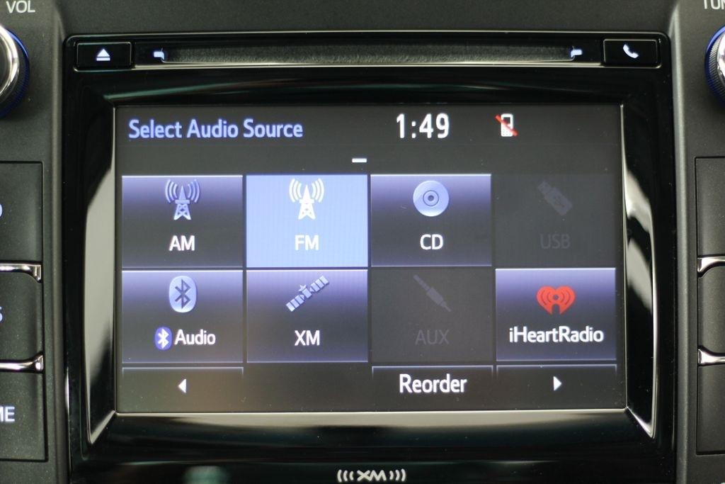 Toyota Camry XLE Auto (Natl) 2017