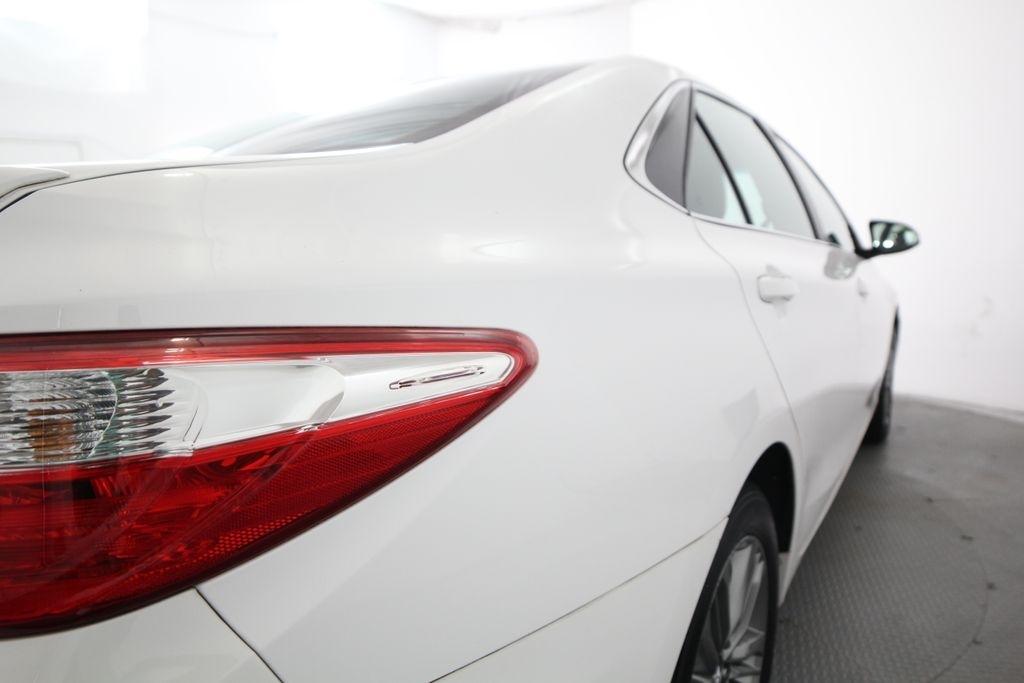 Toyota Camry XLE Auto (Natl) 2017