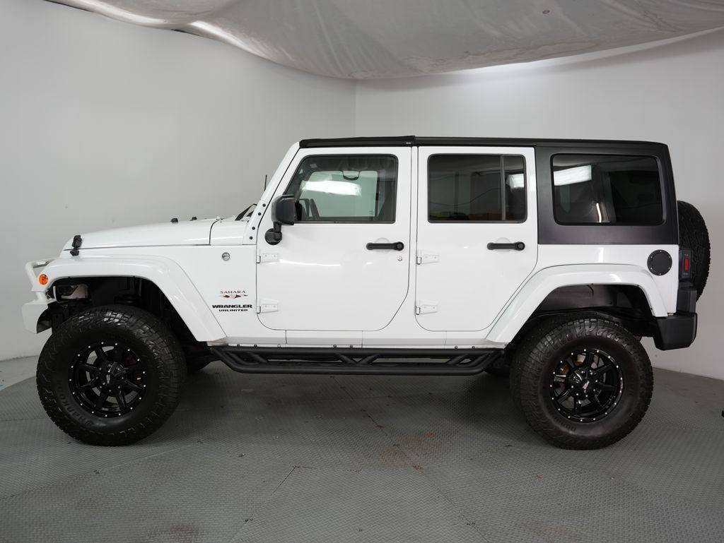 Jeep Wrangler Unlimited 4WD 4dr Sahara 2016