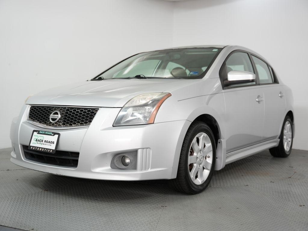 Nissan Sentra 4dr Sdn I4 CVT 2.0 SR 2011