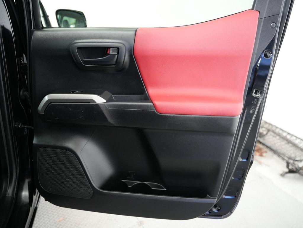 Toyota Tacoma 2WD TRD Sport Double Cab 6' Bed V6 AT (Natl) 2022