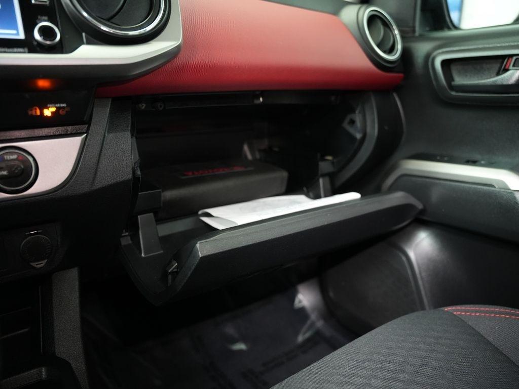Toyota Tacoma 2WD TRD Sport Double Cab 6' Bed V6 AT (Natl) 2022