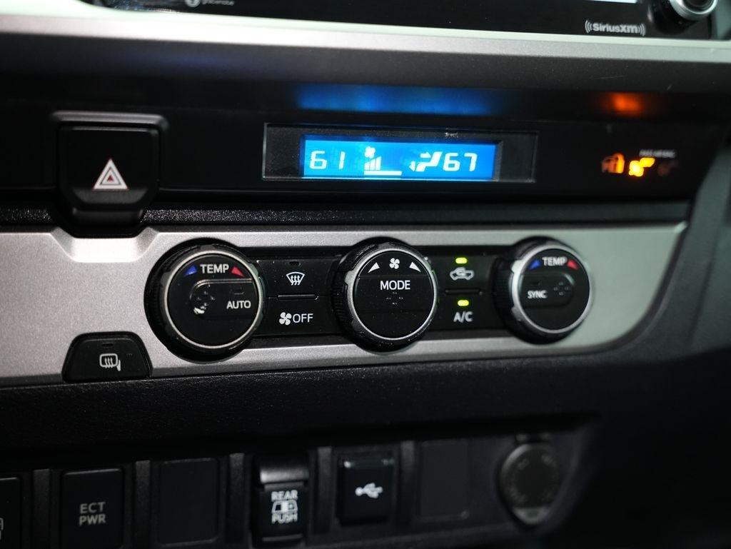 Toyota Tacoma 2WD TRD Sport Double Cab 6' Bed V6 AT (Natl) 2022